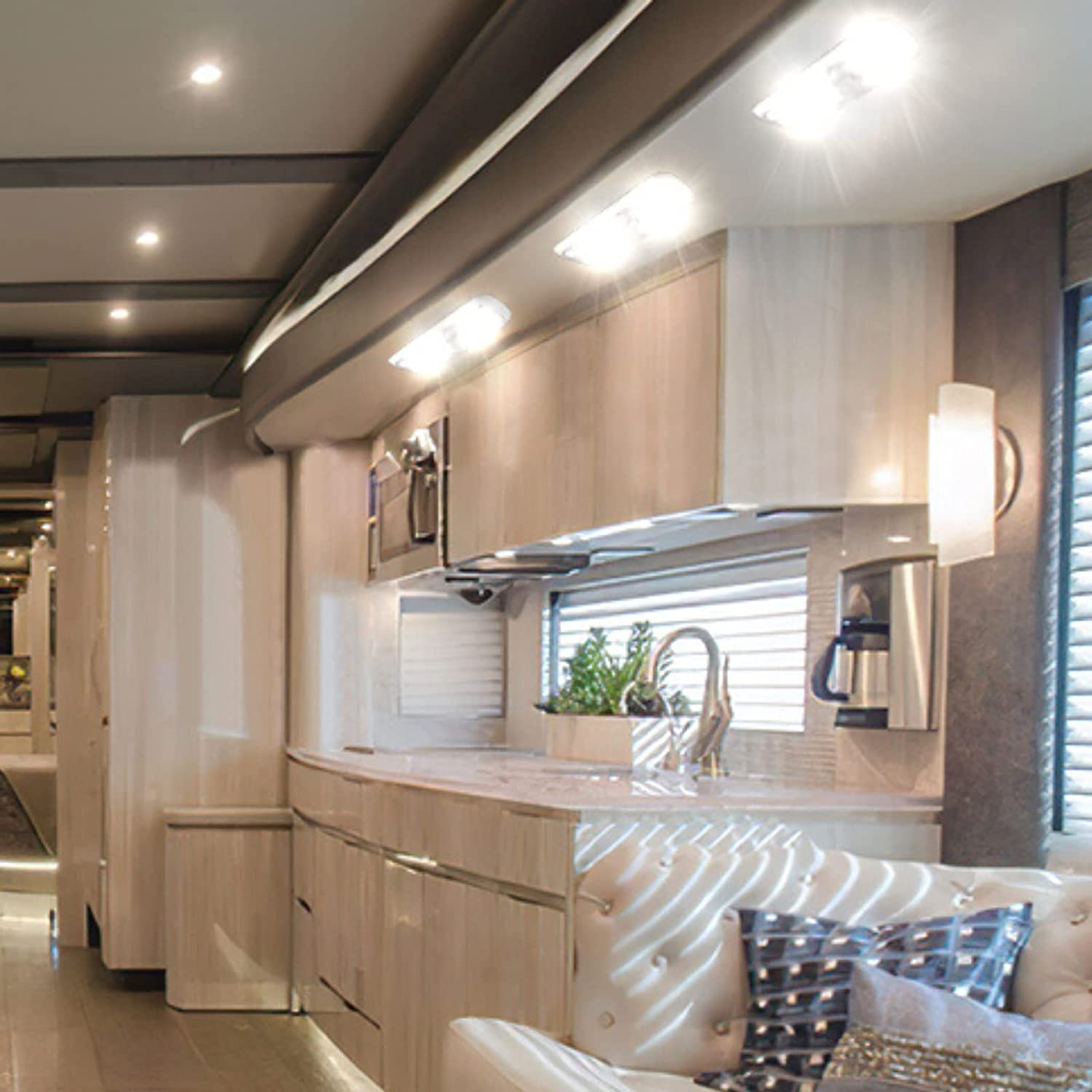 12V LED Doppelkuppelleuchte