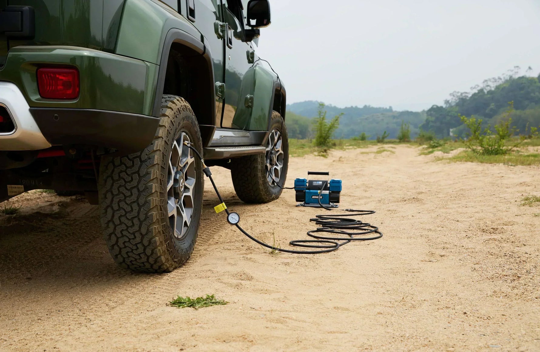 All You Need To Know Before Buying a 12V Air Compressor for Your Truck