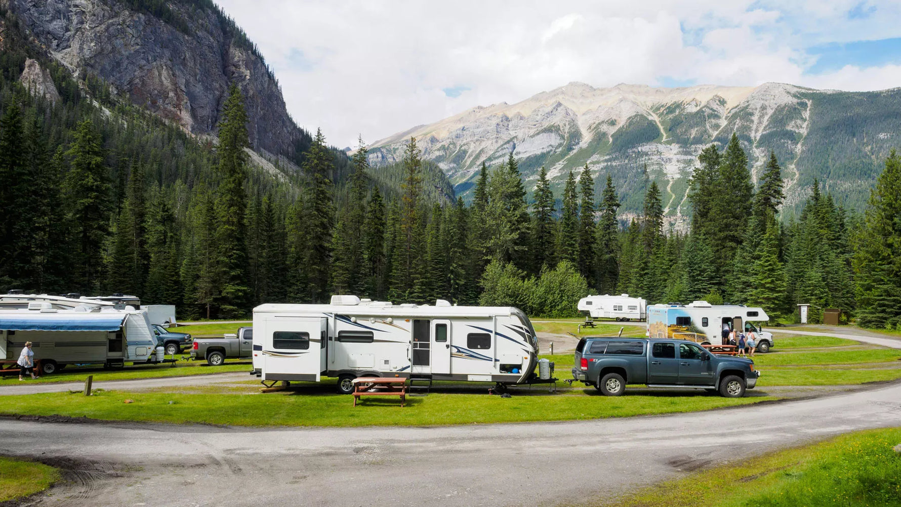 Get Your RV Ready for Spring: Essential Pre-Travel Checklist